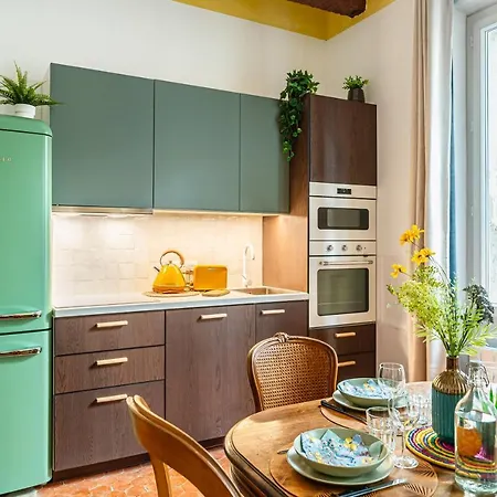 Casa Antoinette-invitation Vintage Au-dessus Du Vieux-port *