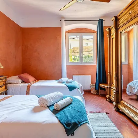 Casa Antoinette-invitation Vintage Au-dessus Du Vieux-port Apartment